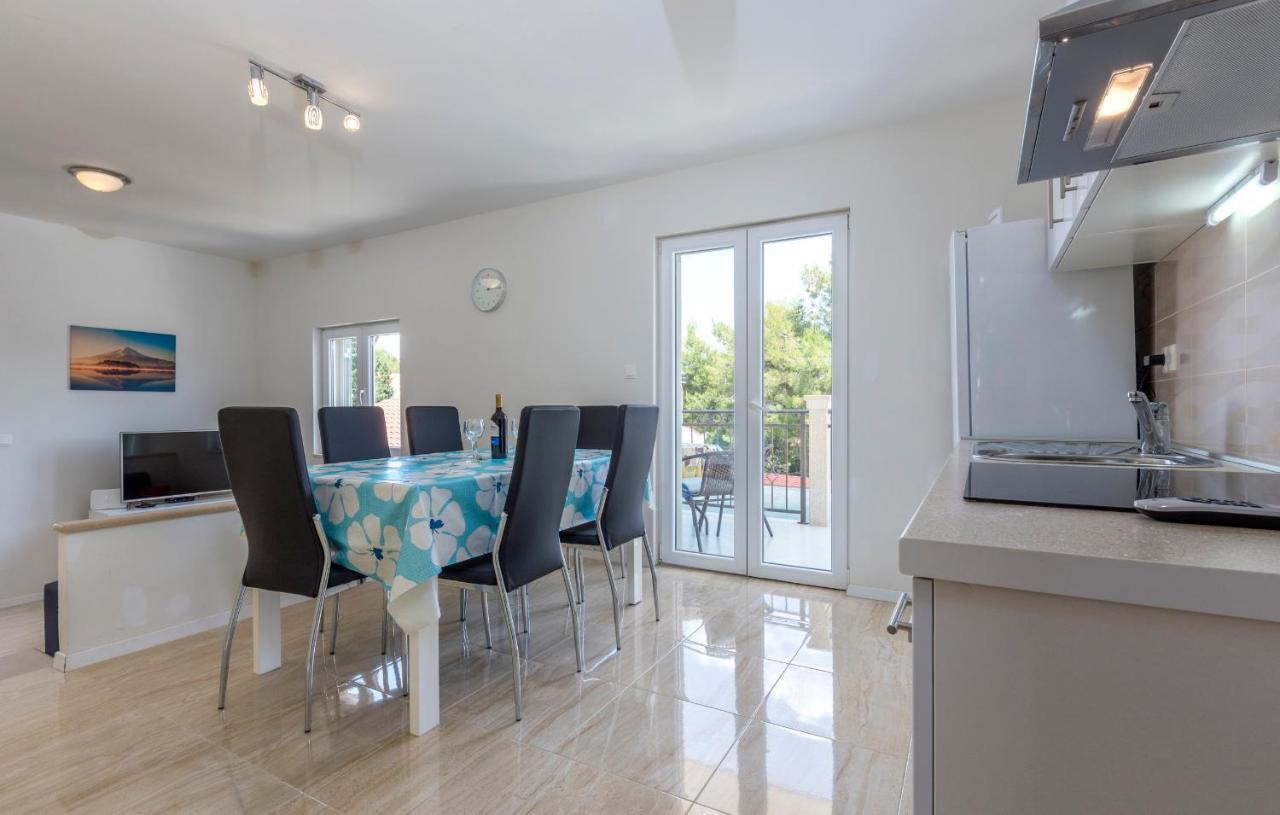 Apartments Listes ميلنا المظهر الخارجي الصورة