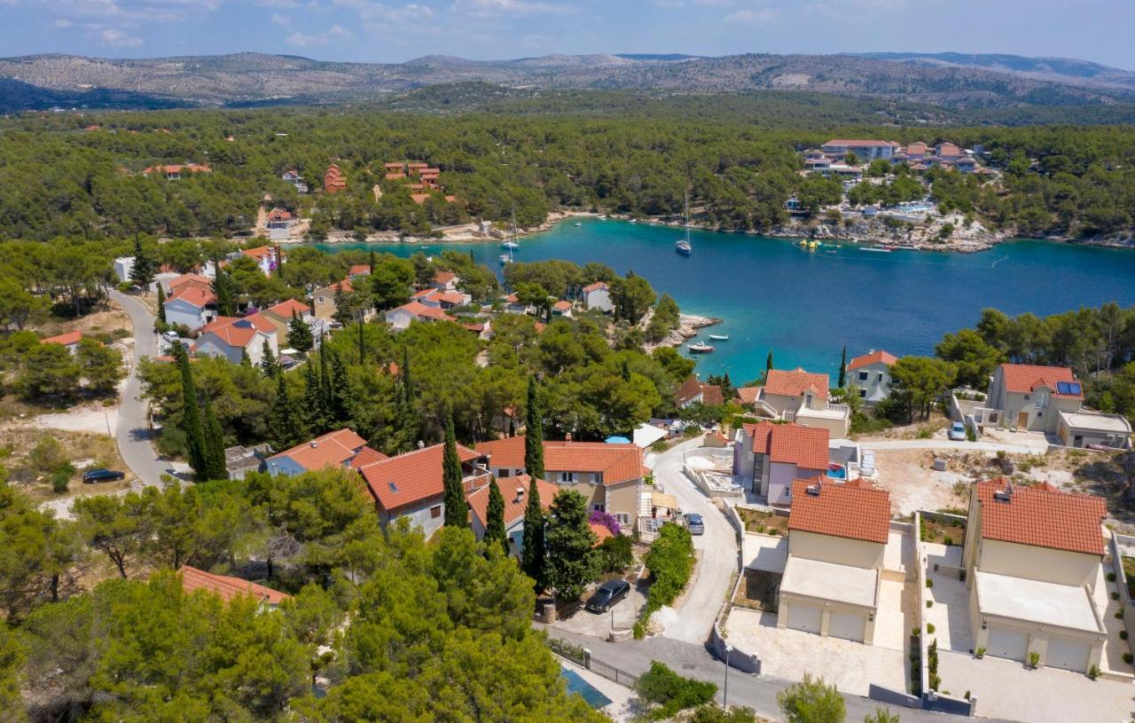Apartments Listes ميلنا المظهر الخارجي الصورة