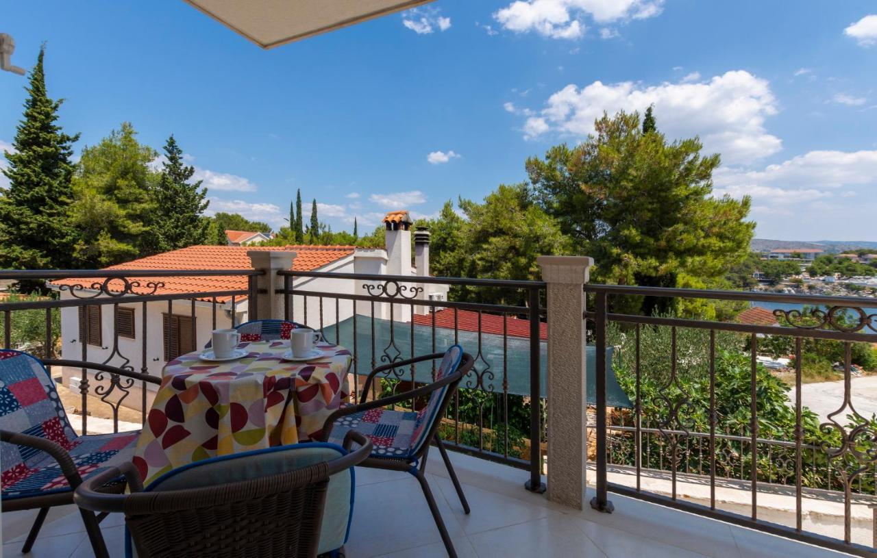 Apartments Listes ميلنا المظهر الخارجي الصورة