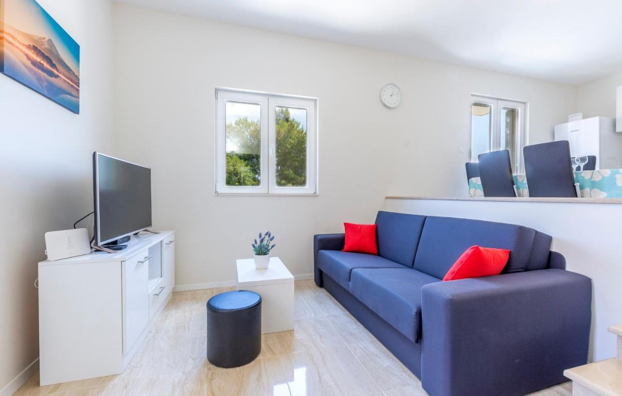 Apartments Listes ميلنا المظهر الخارجي الصورة