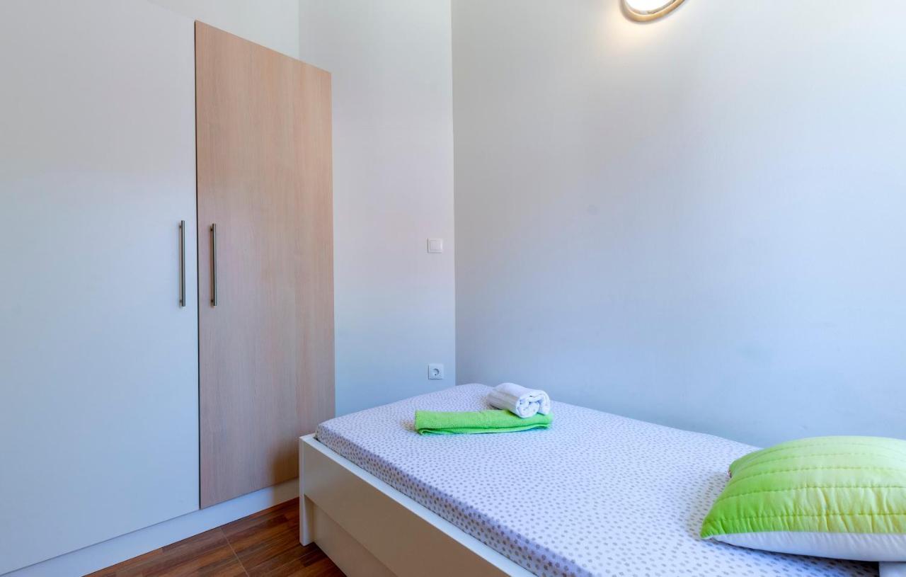 Apartments Listes ميلنا المظهر الخارجي الصورة